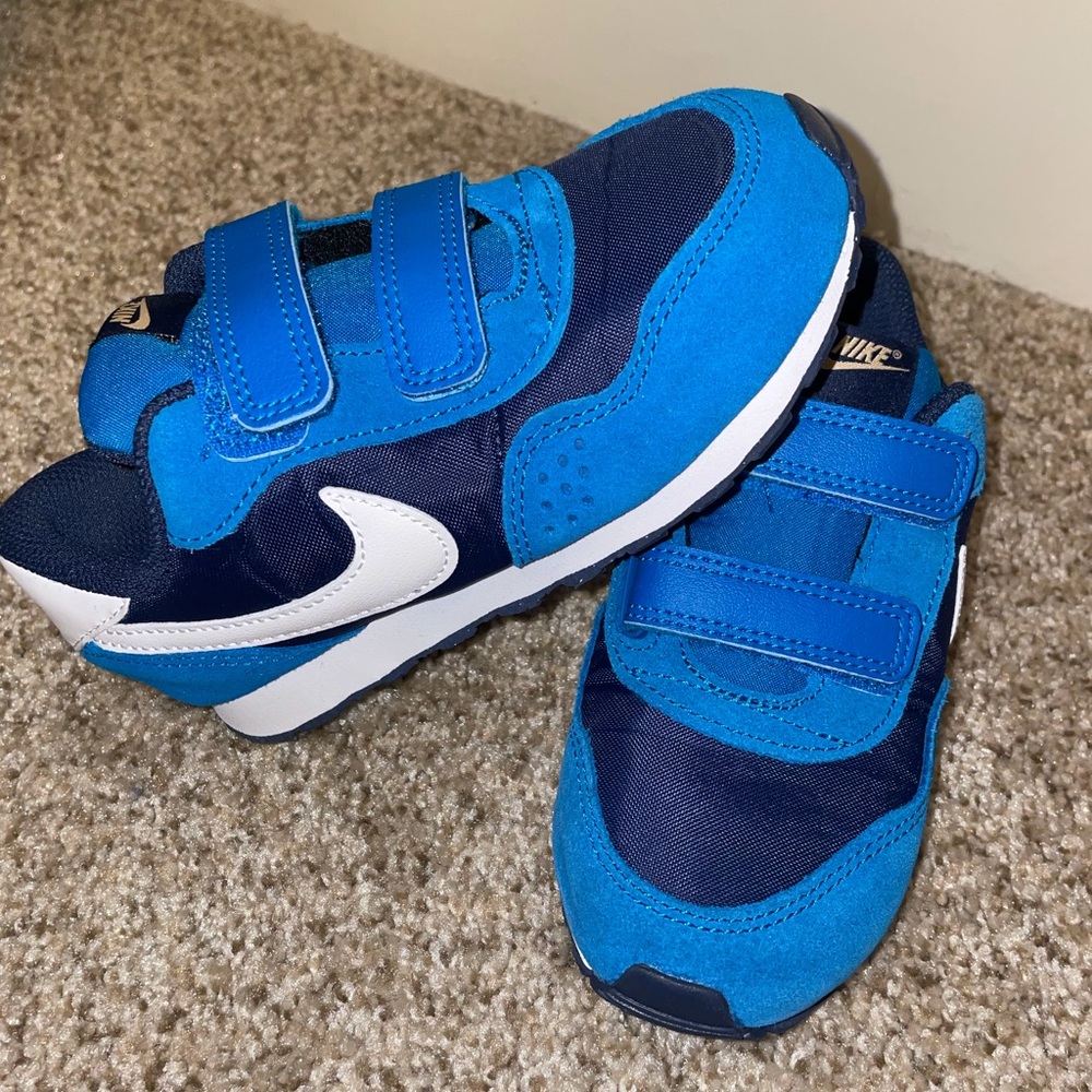 10c Nike courts